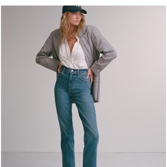 Abercrombie & Fitch Jeans 26 / 2 90S Straight Ultra High Rise Curve Love Crop - Picture 1 of 6